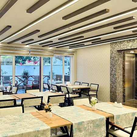 Toprak Hotel *