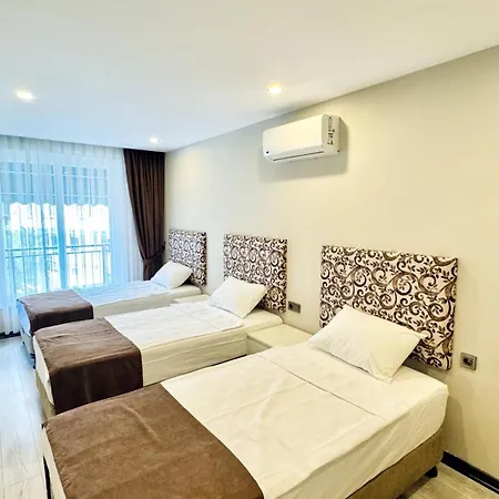 Hotel Toprak *